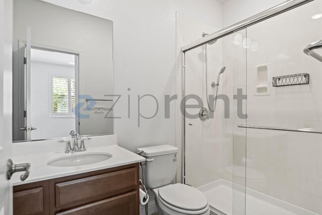 Photo - 3412 Element Way