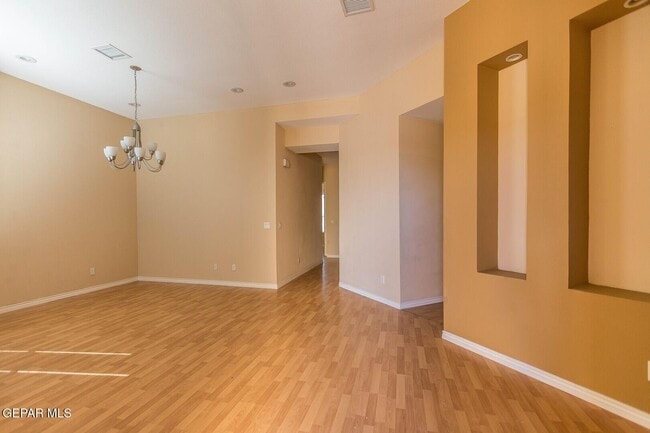 Photo - 5537 Ignacio Frias Dr