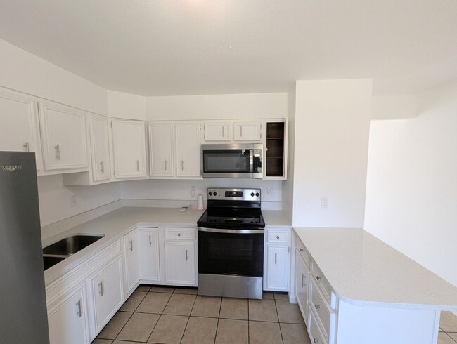 Photo - Stylish Santa Maria Stunner - **1/2 off First Month's Rent!!**