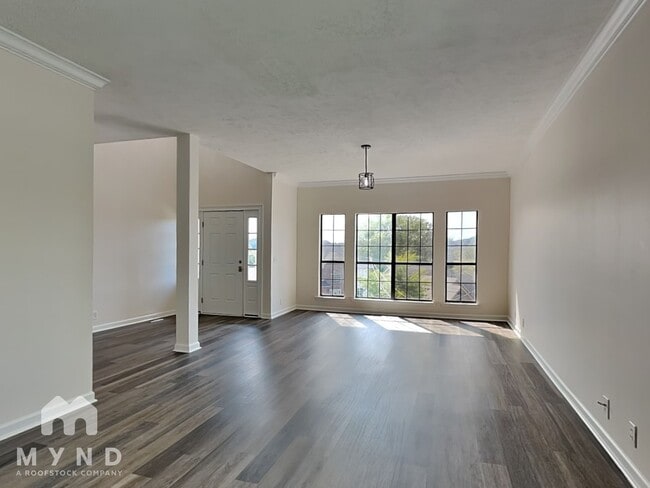 Photo - 1121 Holt Hills Pl