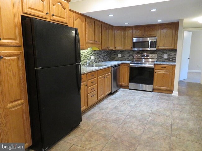 Photo - 126 Berwick Pl Unit 23B