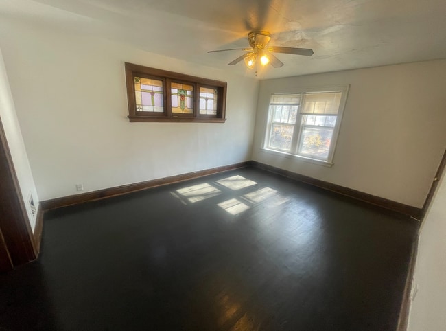 Photo - 3633 Dunnica Ave Unidad 3633 2nd Floor