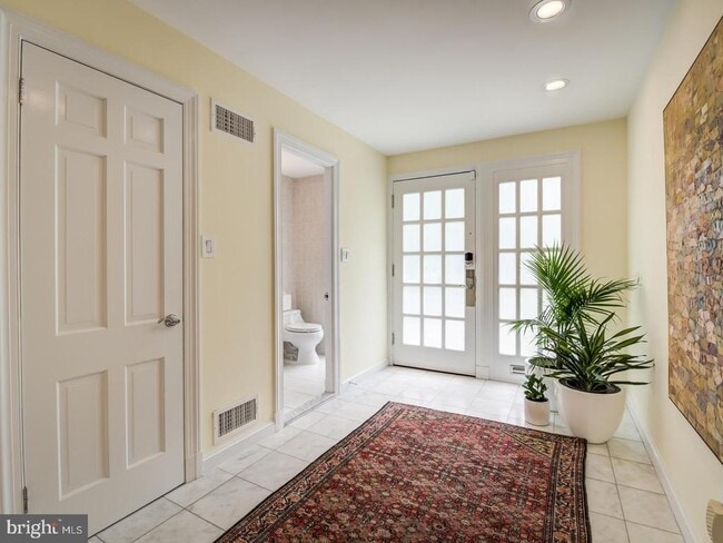 Photo - 3147 O St NW