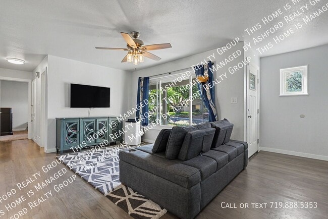 152 Rose Dr