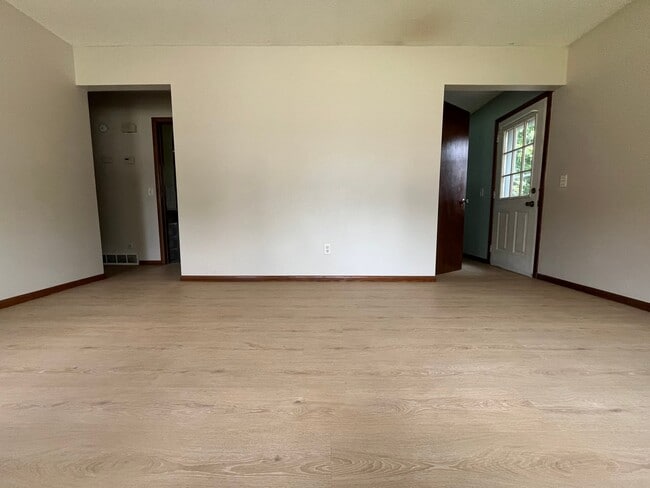 Photo - 807 Elm Creek Cir