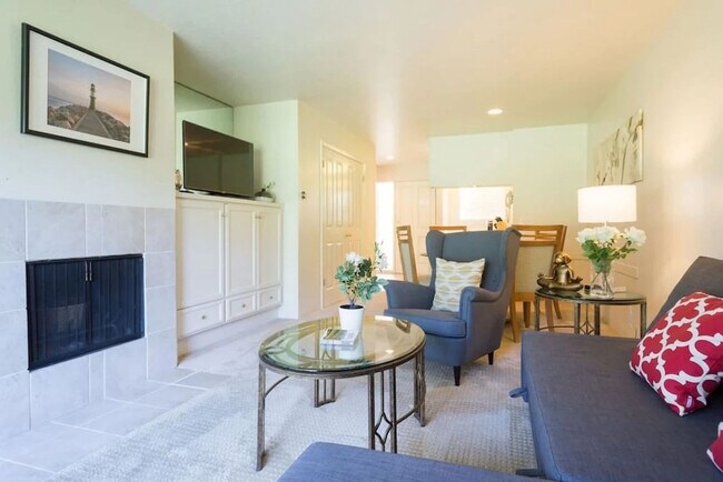 668 Cottage Dr Unit SI ID1436433P
