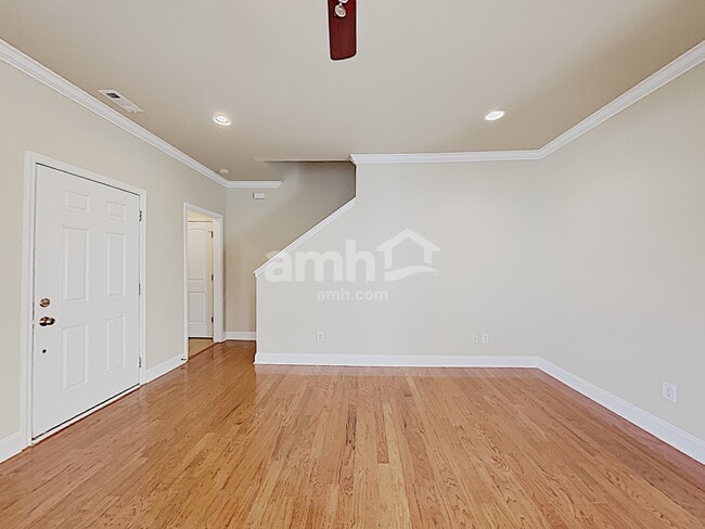 Photo - 1439 Sunray Dr