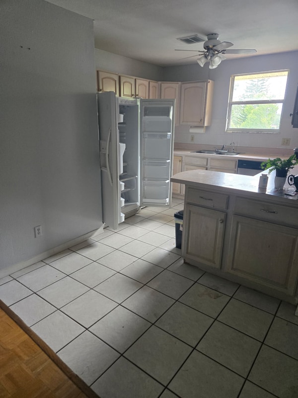 Photo - 1325 Drew St