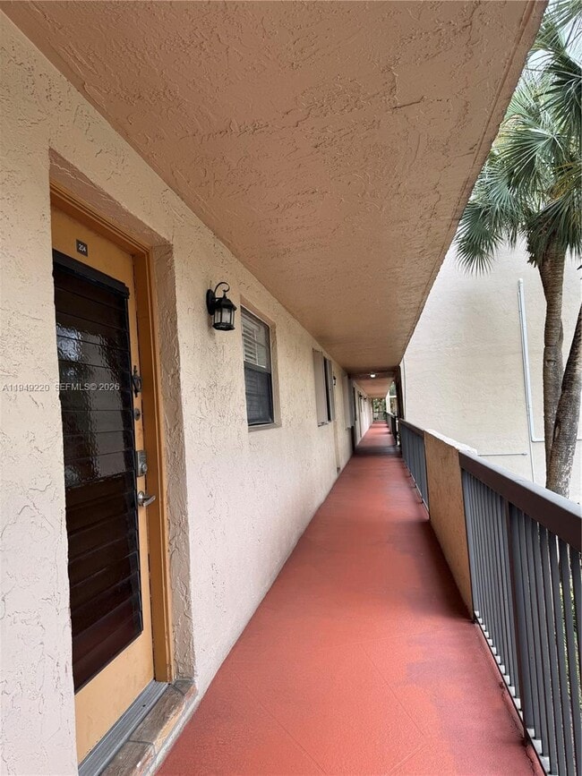 Building Photo - 4950 E Sabal Palm Blvd Unit 204