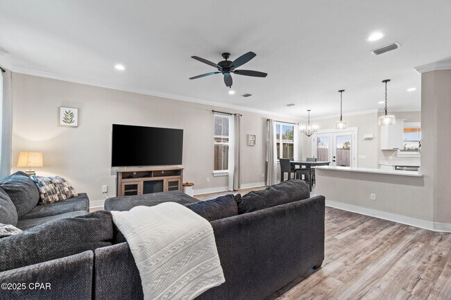 Photo - 4419 Conifer Ln