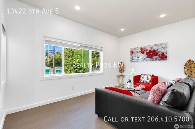 Photo - 13422 6th Ave S