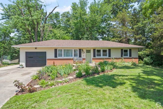 Building Photo - 3709 Evergreen Ln Rental