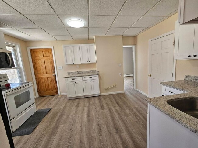 Photo - 40 Putnam St