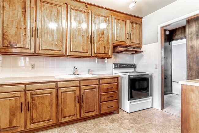 Photo - 1005 N 12th St