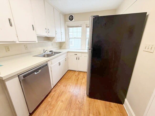 Photo - 18231 Winslow Rd Unit Up