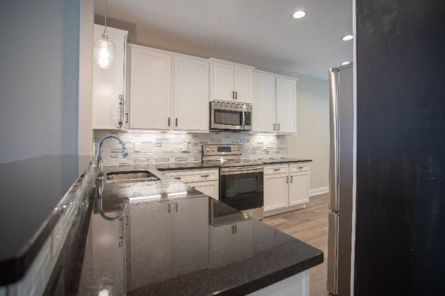 Photo - 3436 Pershing Dr