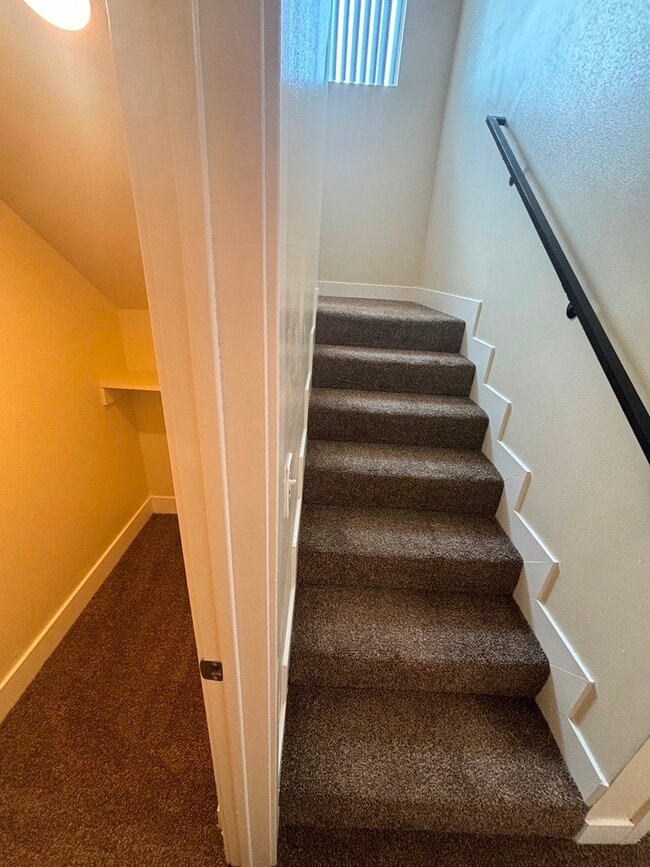 Photo - 156 E 119th St