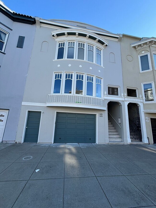 3476-3478 - 3476-3478 Apartment Unit 3476