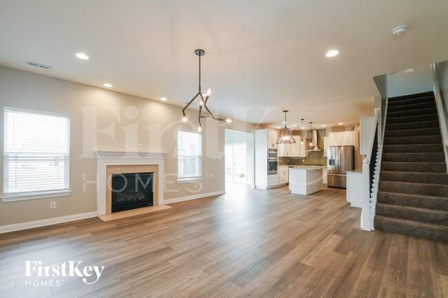Photo - 1771 Foudray Cir N