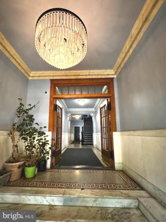 Building Photo - 1322 15th St NW Unit 32