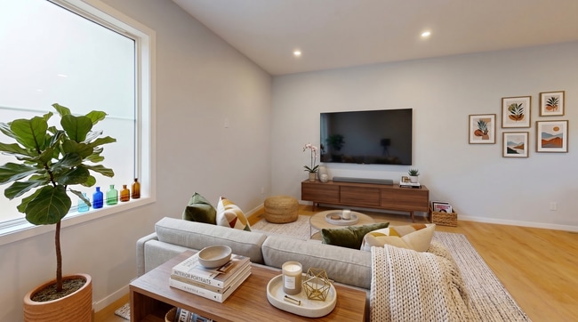 Photo - 11528-11122 122 St NW Unit 2