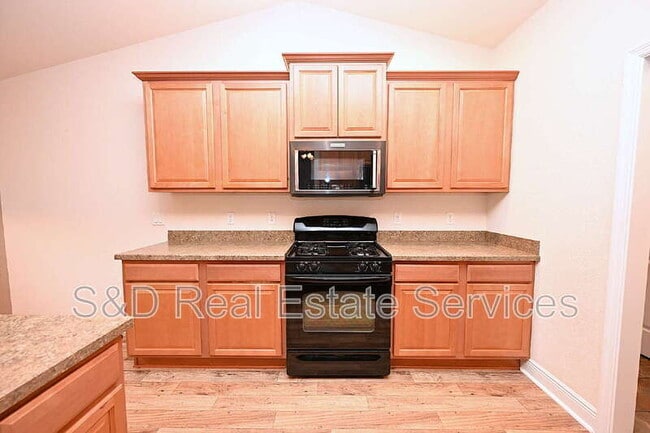 1631 Taylor Landing Dr