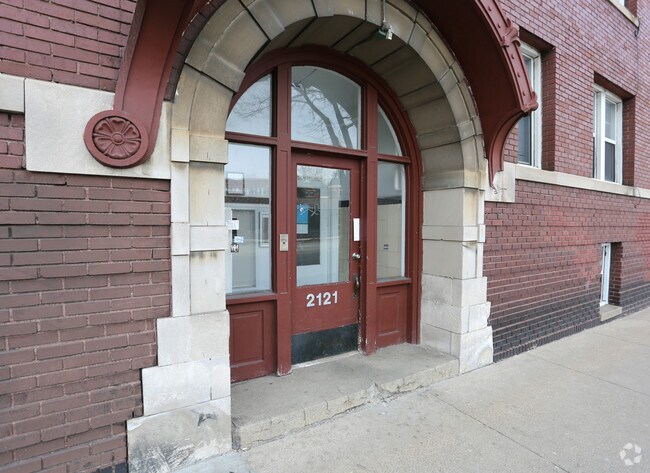 Photo - 2121 Hennepin Ave S