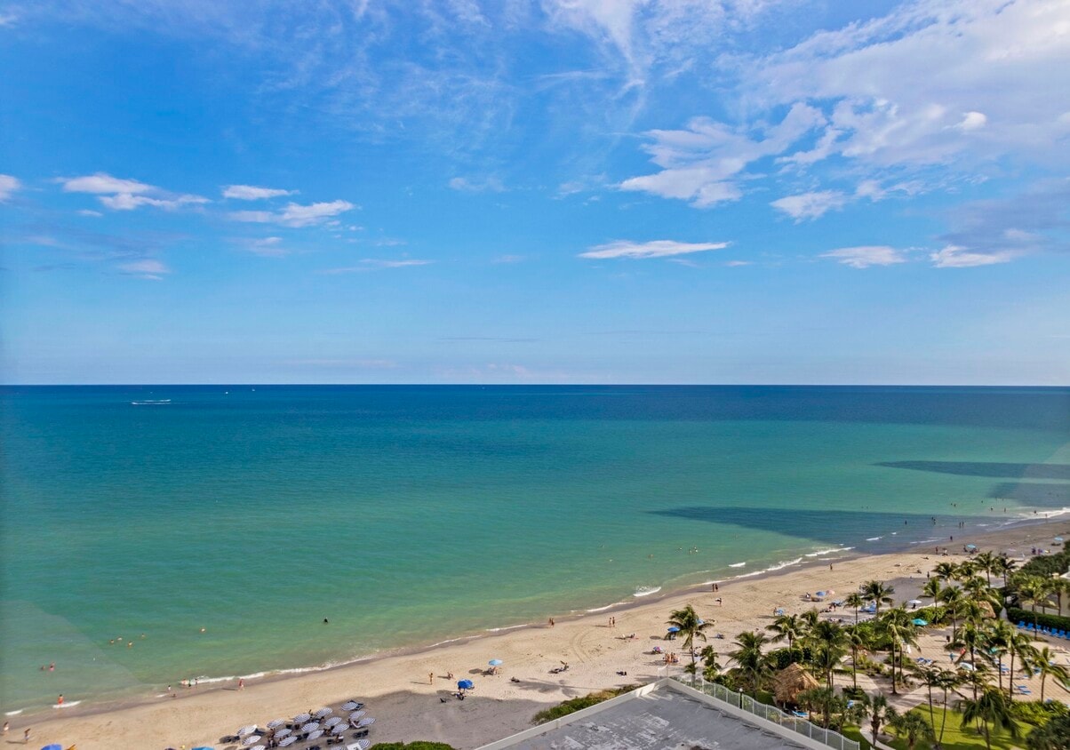 Photo - 3725 S Ocean Dr (Hollywood, FL)