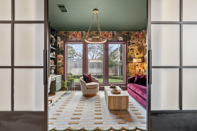 Photo - 6626 Saxet St