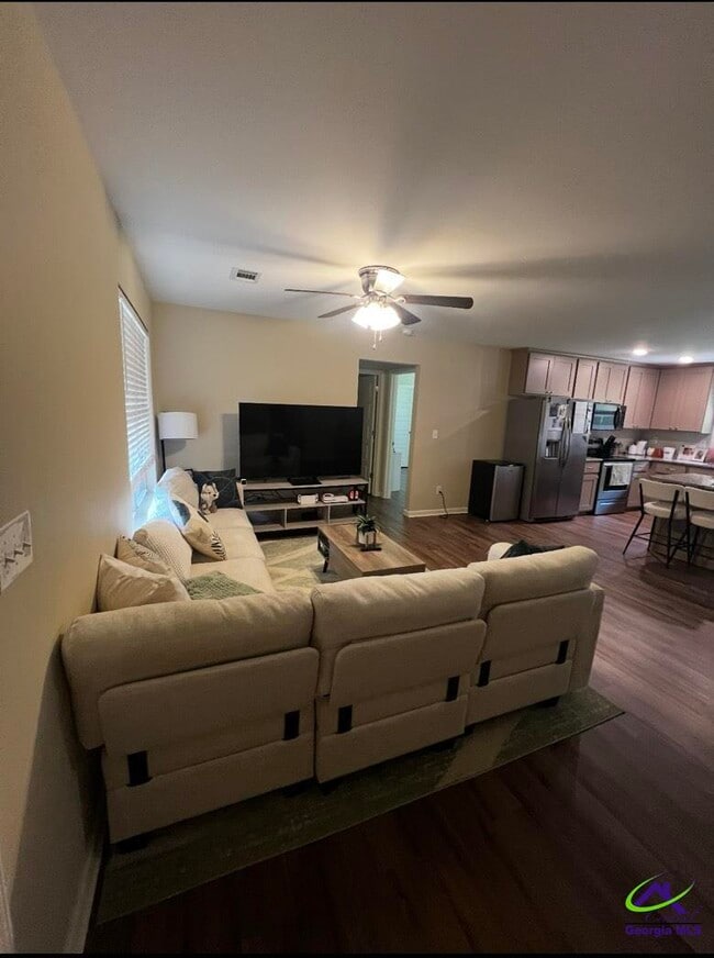 Photo - 225 Addison Ln