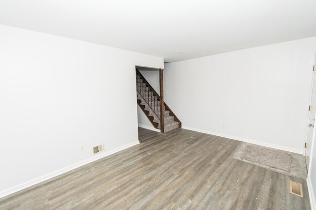 Photo - 7654 Whitcomb St Unit D