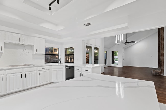 Photo - 18904 Whitewater Ln