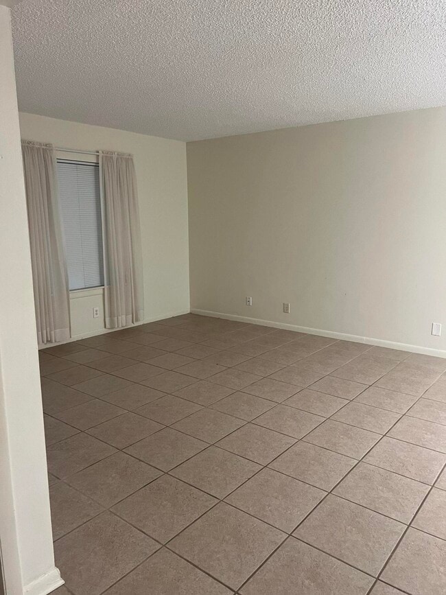 Photo - 6272 Chasewood Dr Unidad B