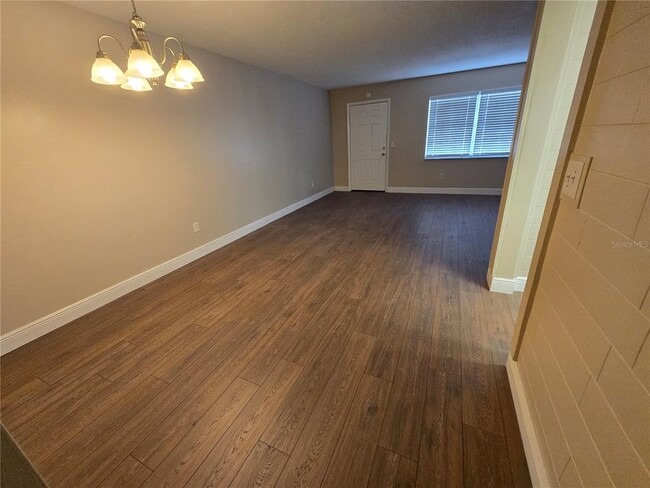 Photo - 1320 Moreland Dr Unidad 24