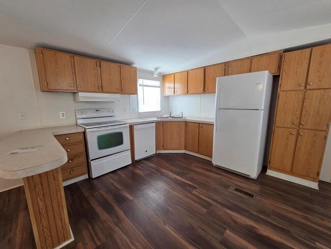 Photo - 167 Beaumont St