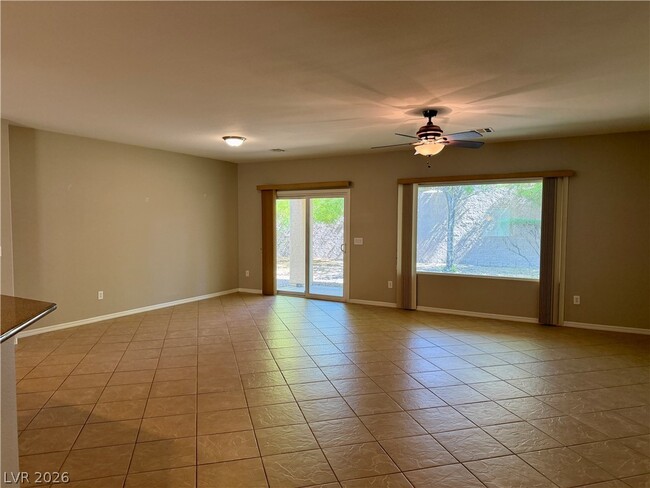 Photo - 2168 Sawtooth Mountain Dr