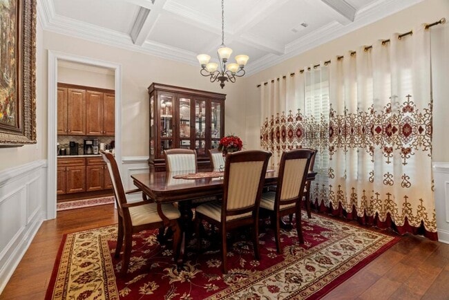 Photo - Luxury Living in The Oaks at Cotswold – 5BR Executive Home with Exceptional Amenities