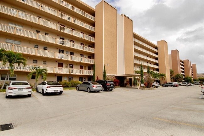 Building Photo - 300 NE 12th Ave Unit 101 Rental
