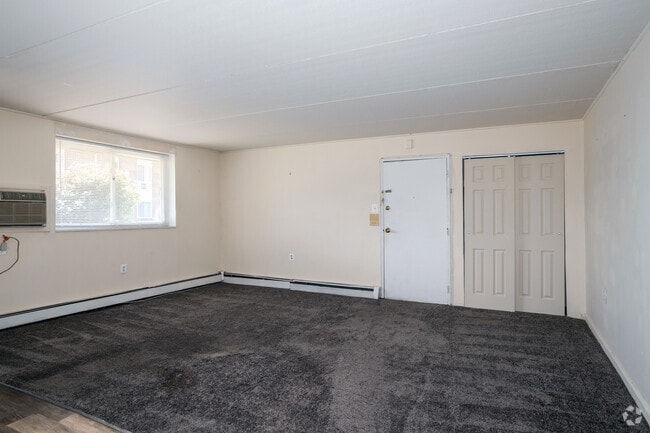 1BR, 1BA - 720SF - Living Room