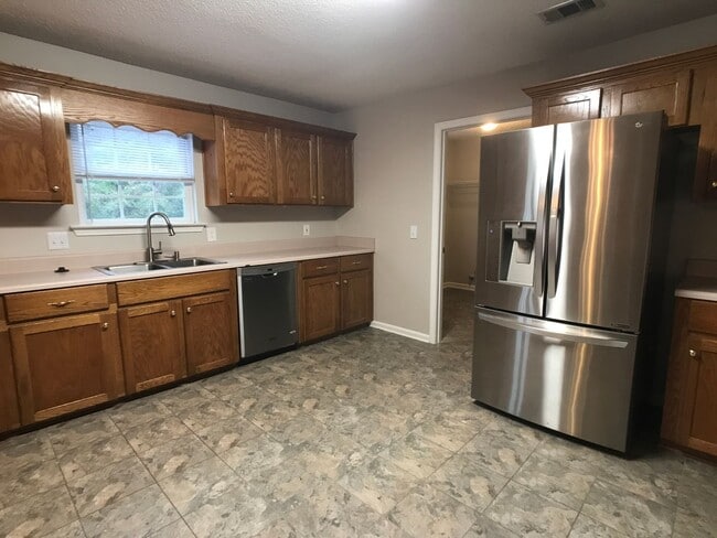 Photo - 9637 Lehigh Ave