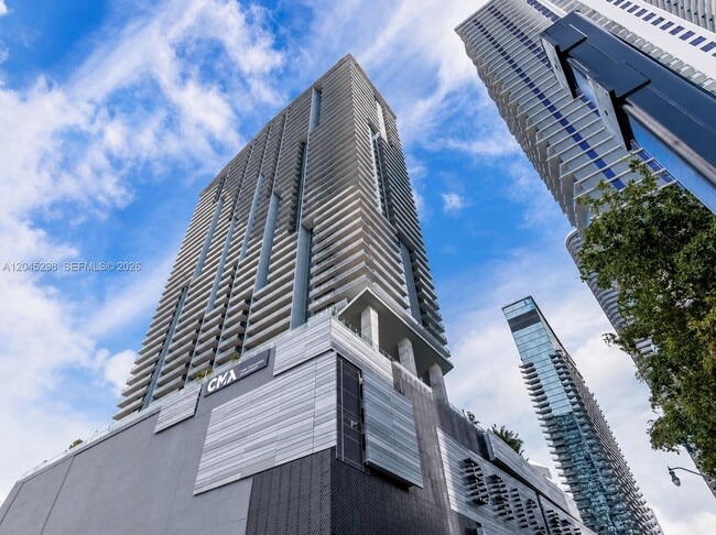 Photo - 88 SW 7th St