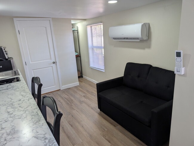 Photo - 243 Cobb St Unidad C-Efficiency