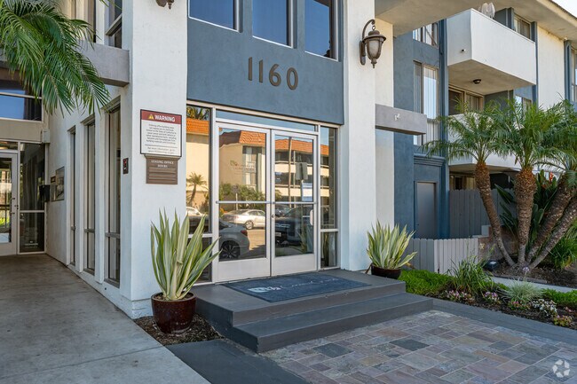 Leasing Office