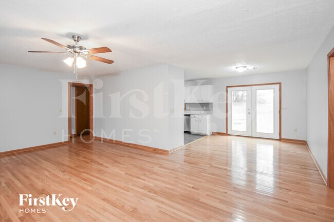 Photo - 72 Hickory Glen Way