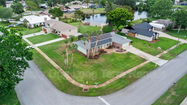 Building Photo - 800 Black Duck Dr