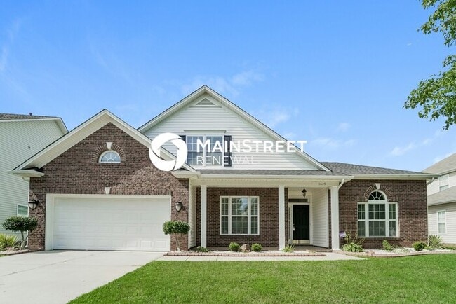 Photo - 5 Bedroom Pet-Friendly Home in Charlotte, NC with Main Street Renewal