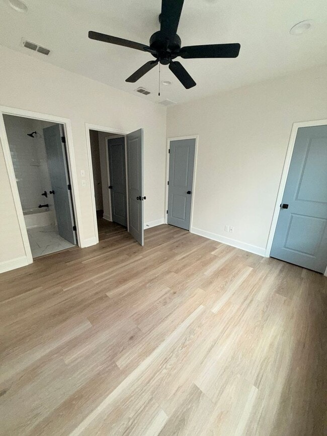Photo - 1327 N Bronough St Unidad 1