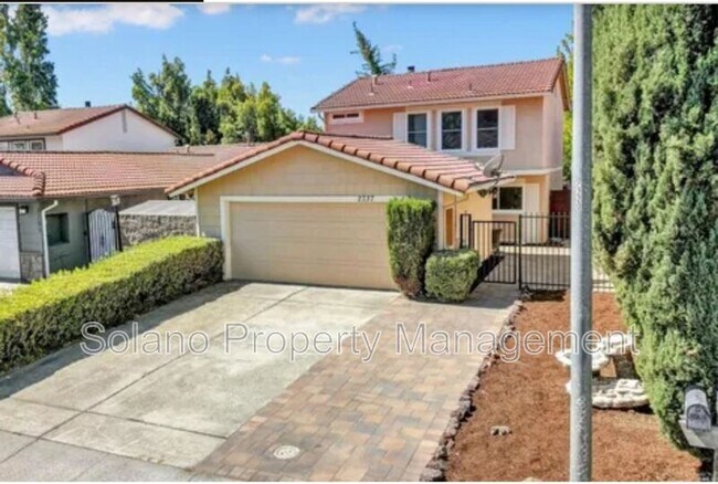 Photo - 2737 Almondwood Way