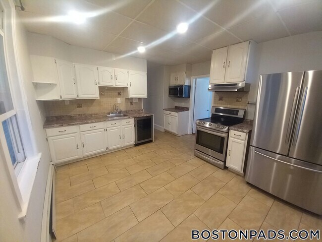 Photo - 823 Dorchester Ave Unidad 2