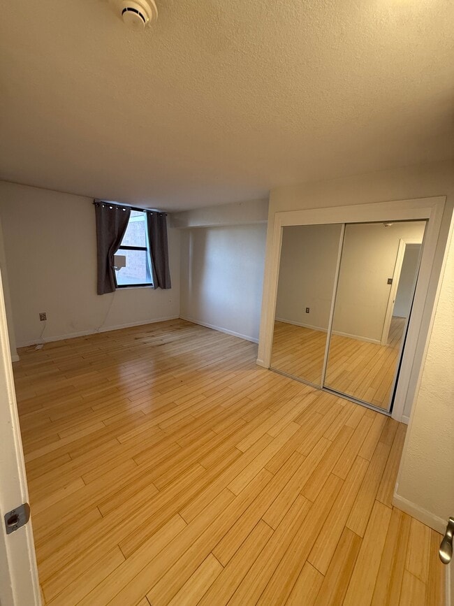 Master Bedroom - 1301 Speer Blvd Unit 505